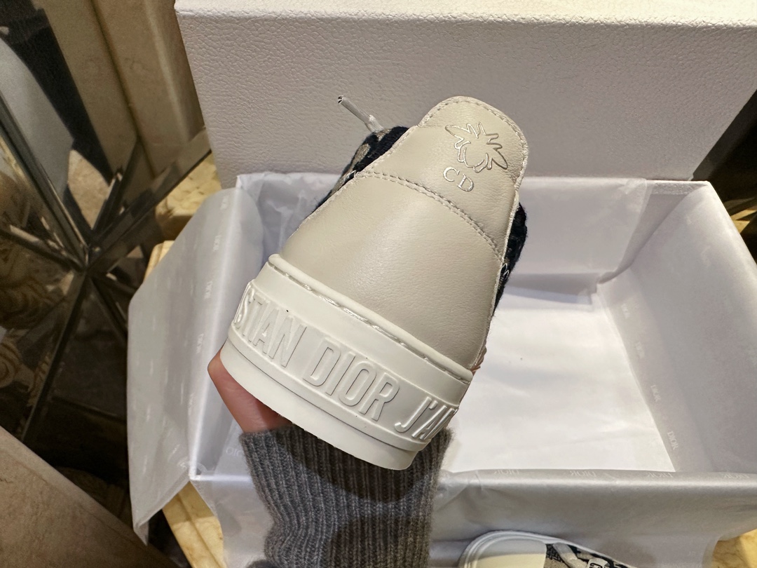 D I O R 디올 오블리크 자가드 워크인 디올 스니커즈 “35SIZE – 40SIZE” 레플리카 19번 이미지 - 신발 | 세미샵 레플리카 사이트