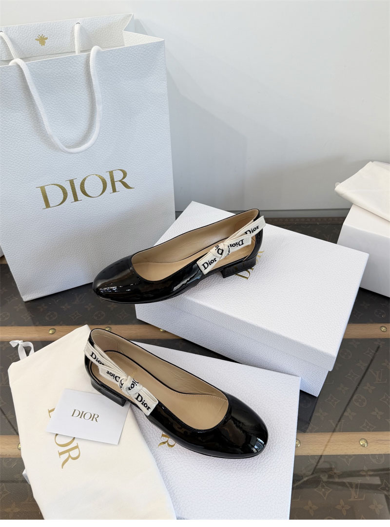 디올 디올 자디올 페이턴트 카프스킨 발레 플랫 레플리카 18번 이미지 - 신발 | 세미샵 레플리카 사이트