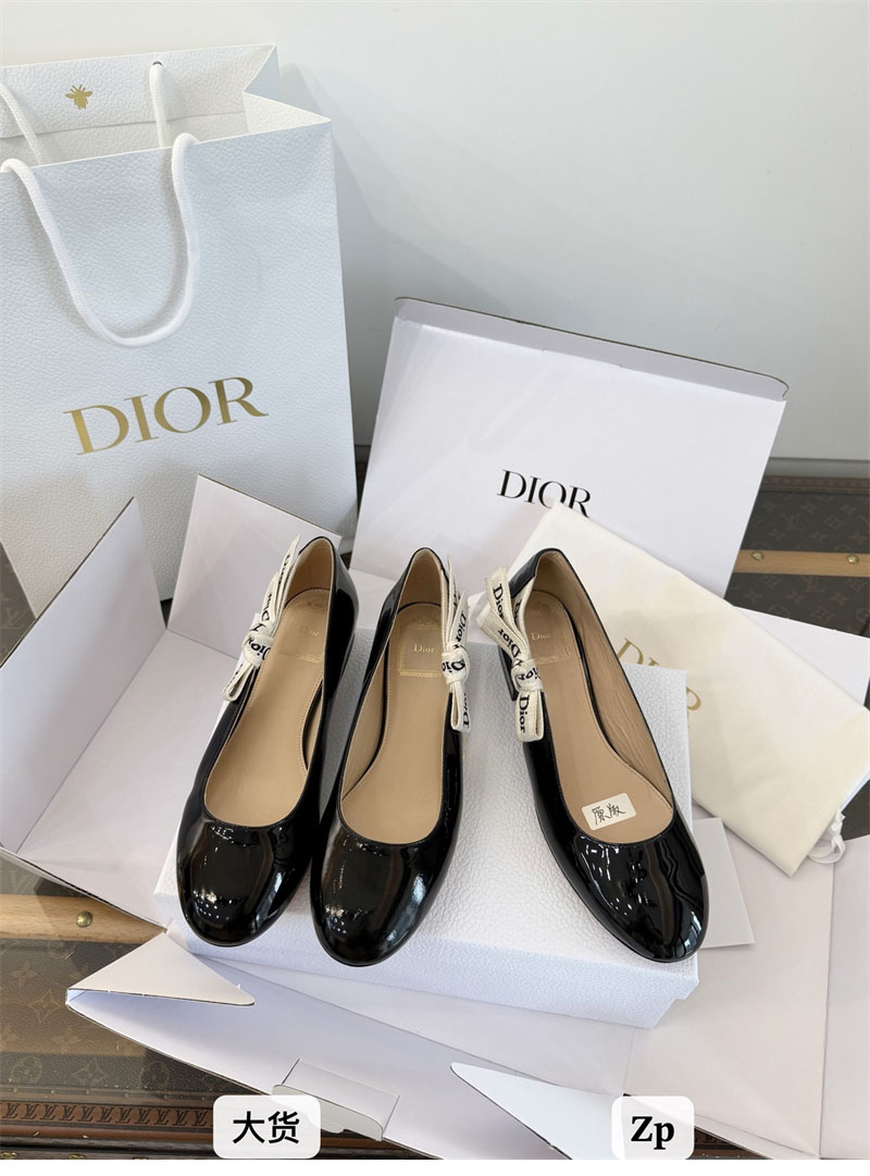 디올 디올 자디올 페이턴트 카프스킨 발레 플랫 레플리카 5번 이미지 - 신발 | 세미샵 레플리카 사이트
