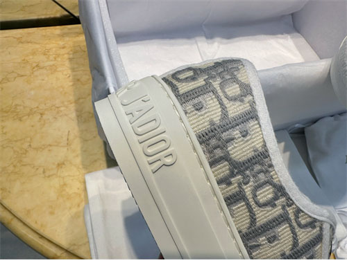 D I O R 디올 자수 로고 오블리크 스니커즈 레플리카 16번 이미지 - 신발 | 세미샵 레플리카 사이트