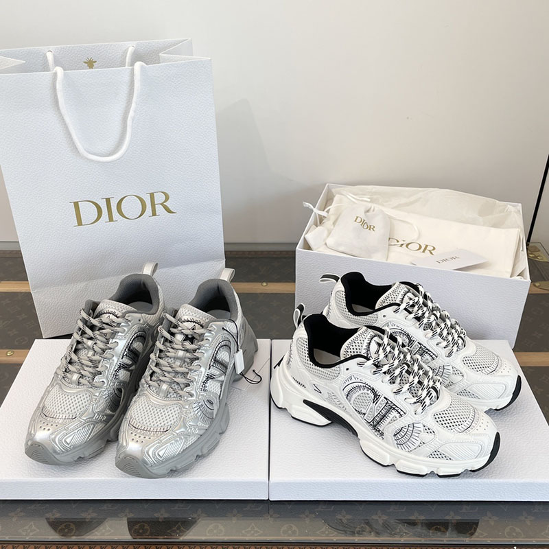 D I O R 디올 24 크로노 여성 스니커즈 레플리카 1번 이미지 - 신발 | 세미샵 레플리카 사이트
