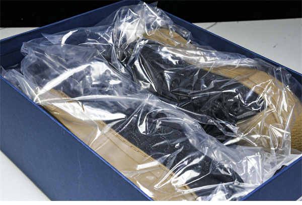 D I O R 디올 x 스톤아일랜드 B33 스니커즈 레플리카 3번 이미지 - 신발 | 세미샵 레플리카 사이트