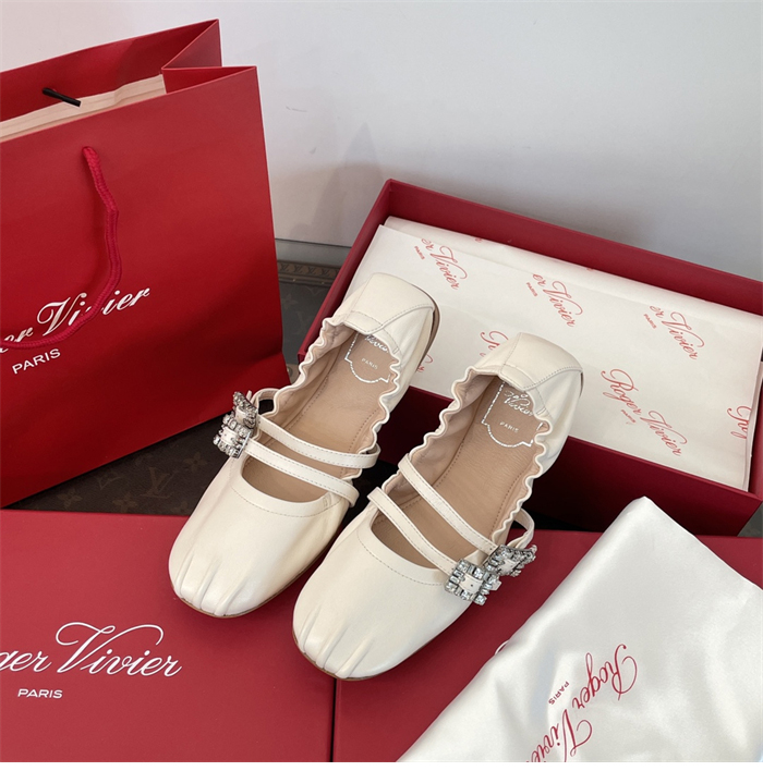 Roger Vivier 로저비비에 스트랩 발레리나 플랫 슈즈 레플리카 14번 이미지 - 신발 | 세미샵 레플리카 사이트