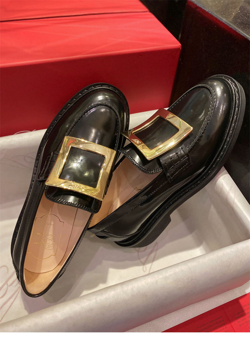 Roger Vivier 로저비비에 페이턴트 레더 비브 레인저스 로퍼 레플리카 15번 이미지 - 신발 | 세미샵 레플리카 사이트