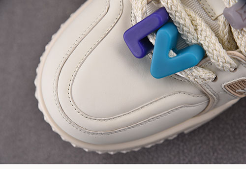 Louis Vuitton 루이비통 트레이너 맥시 DIY 버클 스니커즈 레플리카 8번 이미지 - 신발 | 세미샵 레플리카 사이트