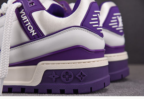 Louis Vuitton 루이비통 트레이너 맥시 DIY 버클 스니커즈 레플리카 13번 이미지 - 신발 | 세미샵 레플리카 사이트