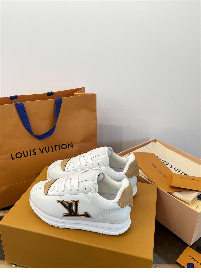 루이비통 루이비통 LV 버터소프트 스니커즈 레플리카 16번 이미지 - 신발 | 세미샵 레플리카 사이트