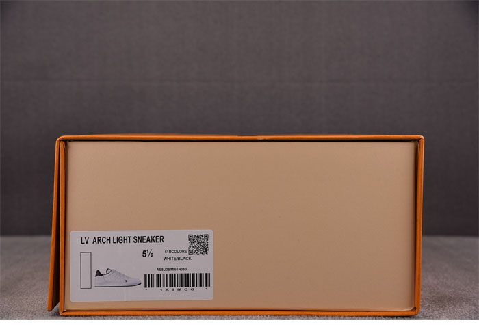 Louis Vuitton 루이비통 LV 이니셜 시그니처 리볼리 스니커즈 화이트 레플리카 7번 이미지 - 신발 | 세미샵 레플리카 사이트