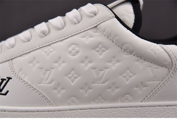Louis Vuitton 루이비통 LV 이니셜 시그니처 리볼리 스니커즈 화이트 레플리카 13번 이미지 - 신발 | 세미샵 레플리카 사이트