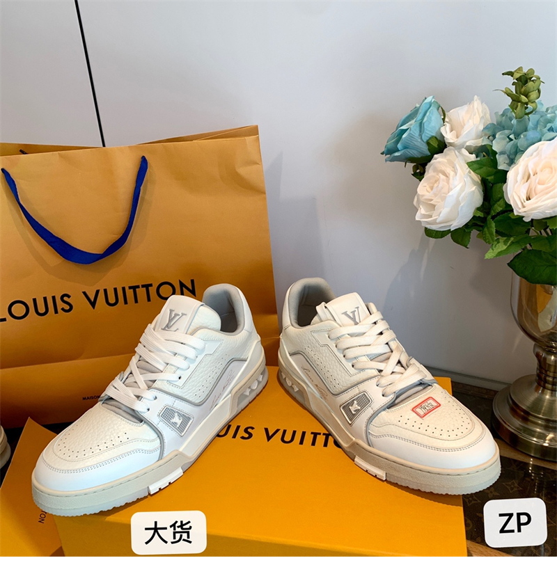 Louis Vuitton 루이비통 LV 트레이너 스니커즈 화이트 레플리카 11번 이미지 - 신발 | 세미샵 레플리카 사이트
