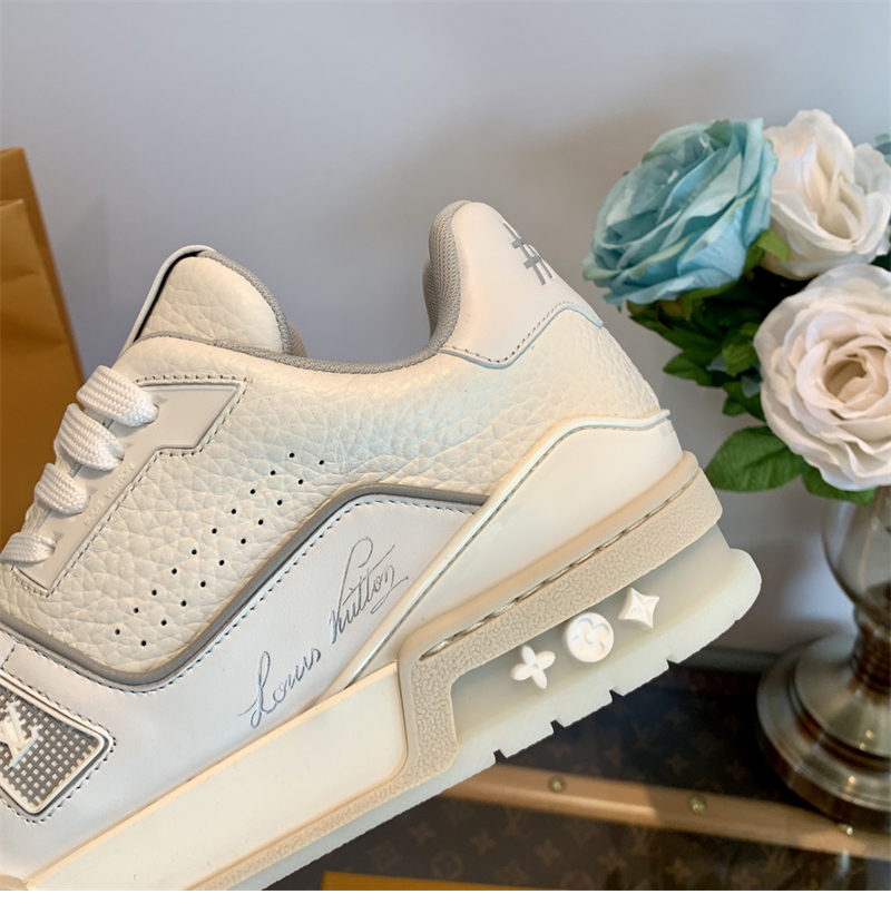 Louis Vuitton 루이비통 LV 트레이너 스니커즈 화이트 레플리카 24번 이미지 - 신발 | 세미샵 레플리카 사이트