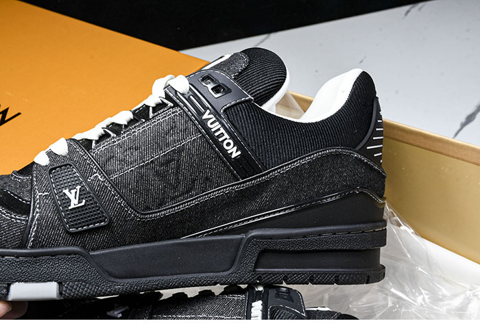 Louis Vuitton 루이비통 LV 트레이너 스니커즈 레플리카 5번 이미지 - 신발 | 세미샵 레플리카 사이트