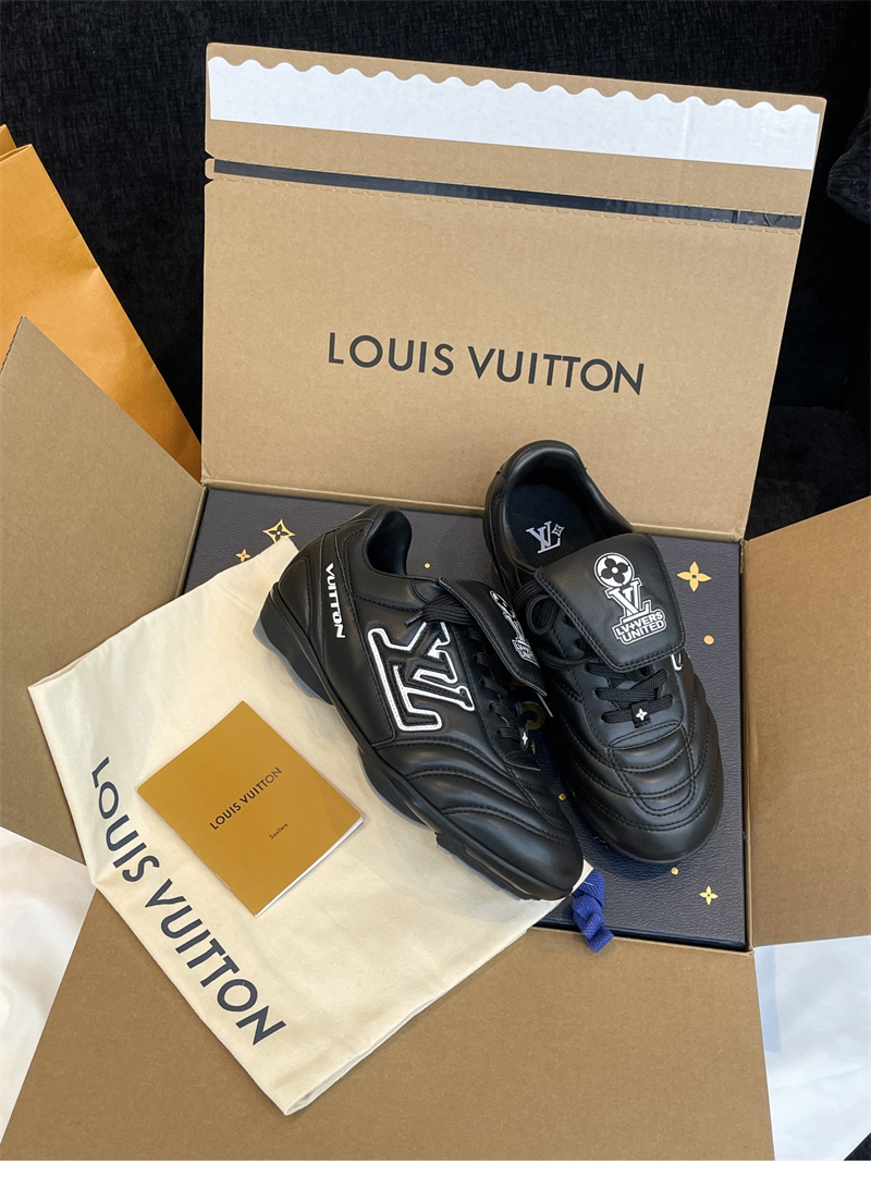 Louis Vuitton 루이비통 LV 풋프린트 사커 스니커즈 레플리카 6번 이미지 - 신발 | 세미샵 레플리카 사이트