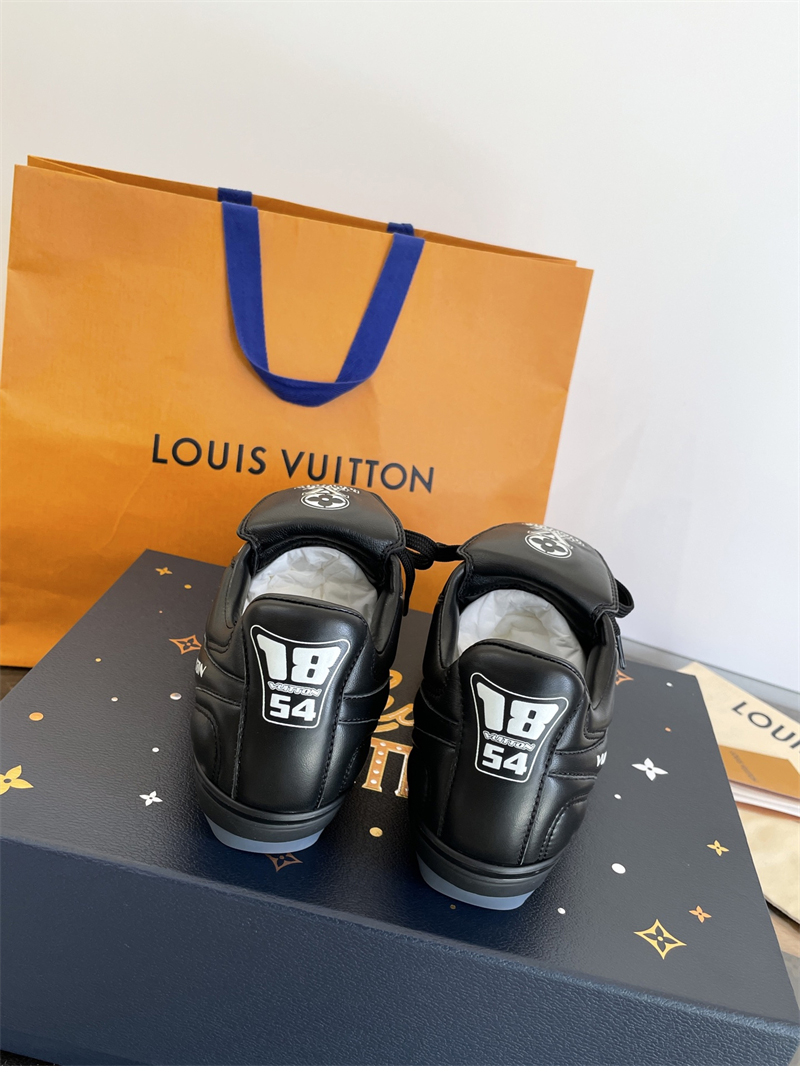 Louis Vuitton 루이비통 LV 풋프린트 사커 스니커즈 레플리카 8번 이미지 - 신발 | 세미샵 레플리카 사이트