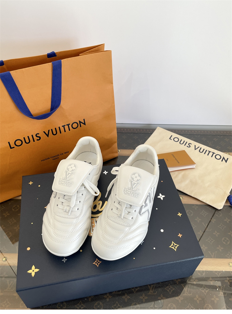 Louis Vuitton 루이비통 LV 풋프린트 사커 스니커즈 레플리카 9번 이미지 - 신발 | 세미샵 레플리카 사이트