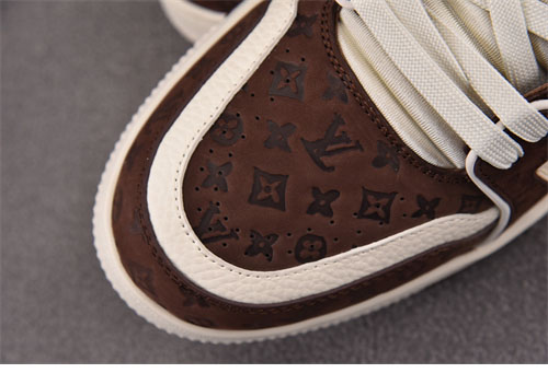 Louis Vuitton 루이비통 x 타일러 크리에이터 LV 트레이너 모카 레플리카 6번 이미지 - 신발 | 세미샵 레플리카 사이트