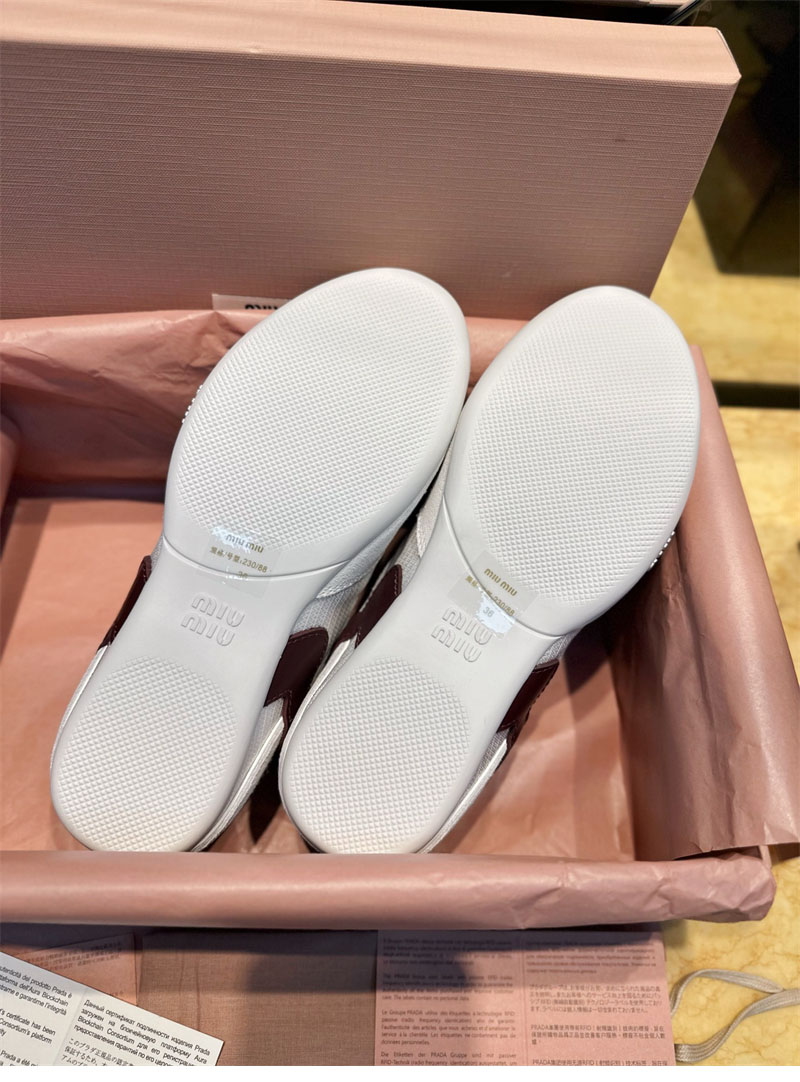 미우미우 미우미우 김나지움 기능성 소재 스니커즈 화이트/버건디 레플리카 8번 이미지 - 신발 | 세미샵 레플리카 사이트