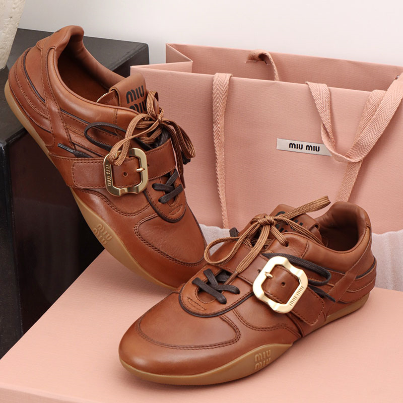 미우미우 미우미우 로고 버클 스트랩 레더 스니커즈 레플리카 12번 이미지 - 신발 | 세미샵 레플리카 사이트