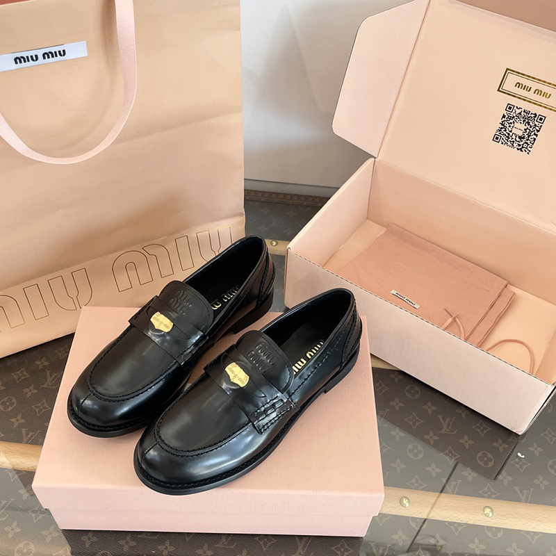 Miu Miu 미우미우 브러쉬드 가죽 페니 로퍼 레플리카 1번 이미지 - 신발 | 세미샵 레플리카 사이트