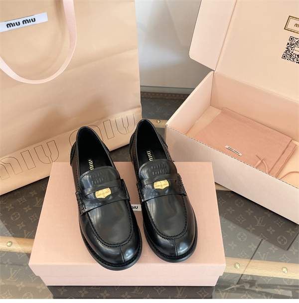 Miu Miu 미우미우 브러쉬드 가죽 페니 로퍼 레플리카 7번 이미지 - 신발 | 세미샵 레플리카 사이트