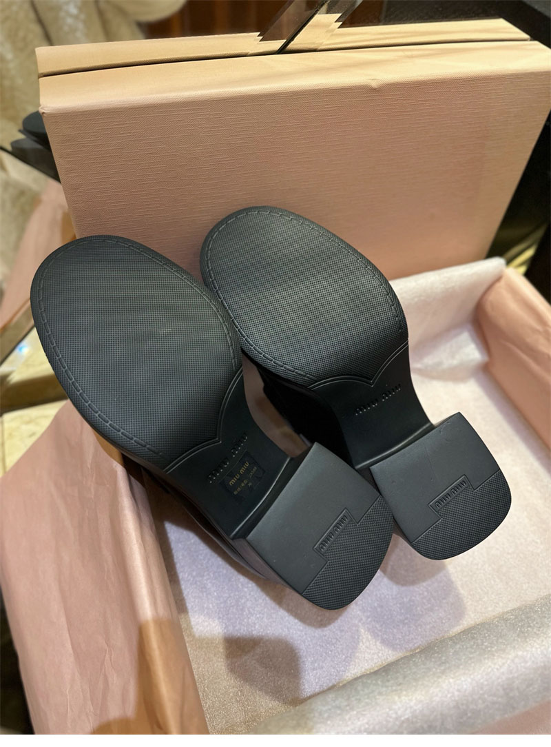 Miu Miu 미우미우 브러쉬드 레더 페니로퍼 레플리카 11번 이미지 - 신발 | 세미샵 레플리카 사이트