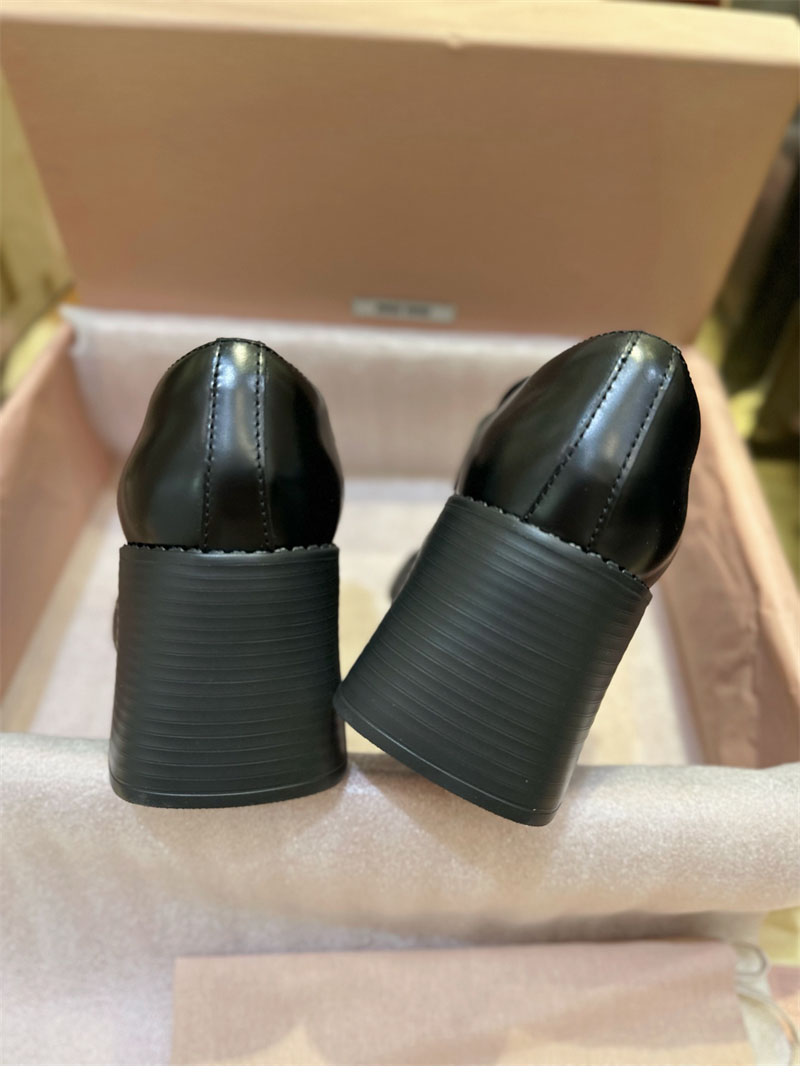 Miu Miu 미우미우 브러쉬드 레더 페니로퍼 레플리카 17번 이미지 - 신발 | 세미샵 레플리카 사이트