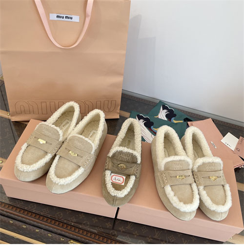 Miu Miu 미우미우 스웨이드 로퍼 레플리카 13번 이미지 - 신발 | 세미샵 레플리카 사이트