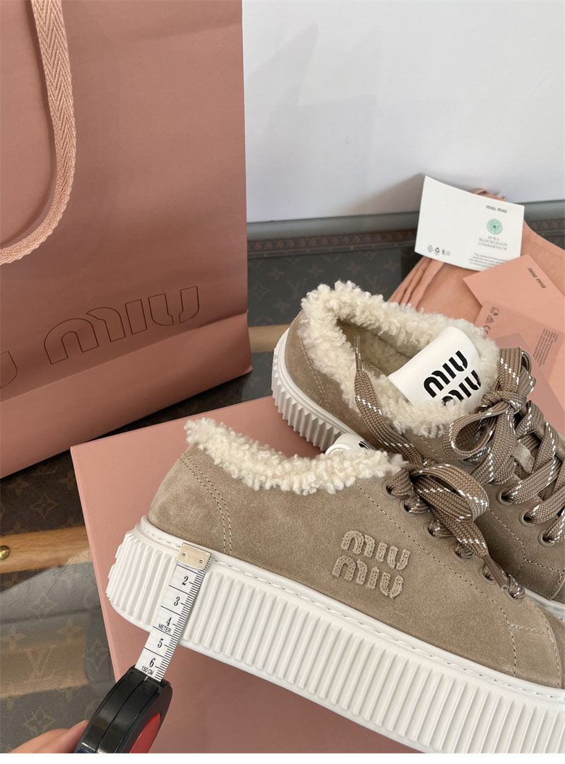 미우미우 미우미우 시어링 라이닝 스웨이드 스니커즈 레플리카 19번 이미지 - 신발 | 세미샵 레플리카 사이트