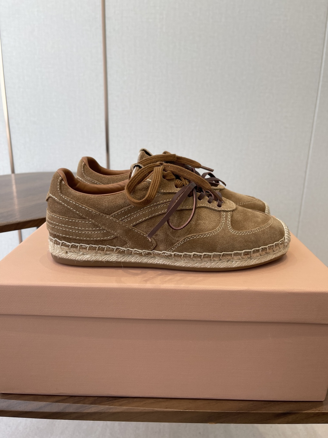 미우미우 미우미우 에스파드리유 스웨이드 스니커즈 레플리카 15번 이미지 - 신발 | 세미샵 레플리카 사이트