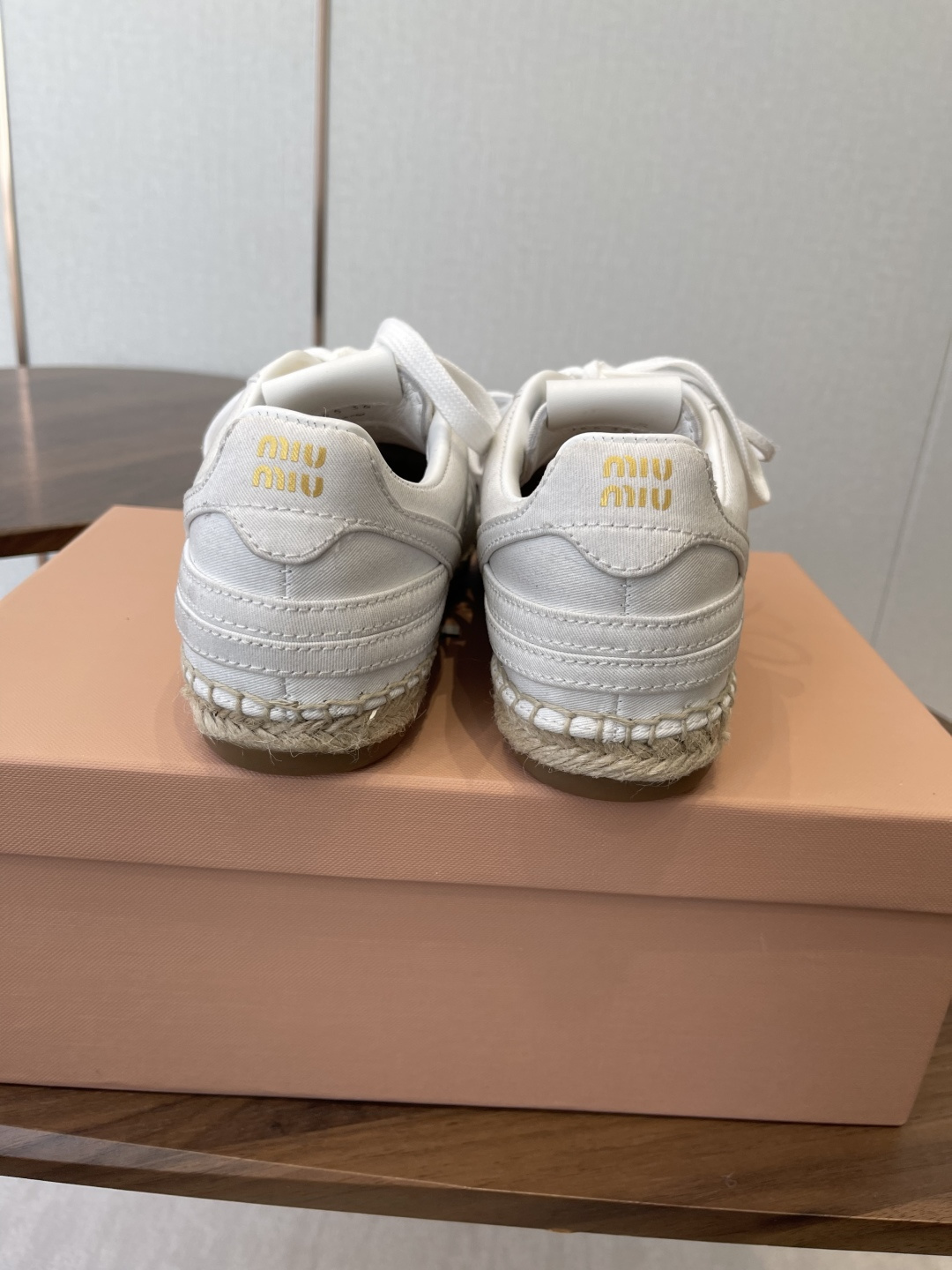 미우미우 미우미우 에스파드리유 스웨이드 스니커즈 레플리카 24번 이미지 - 신발 | 세미샵 레플리카 사이트