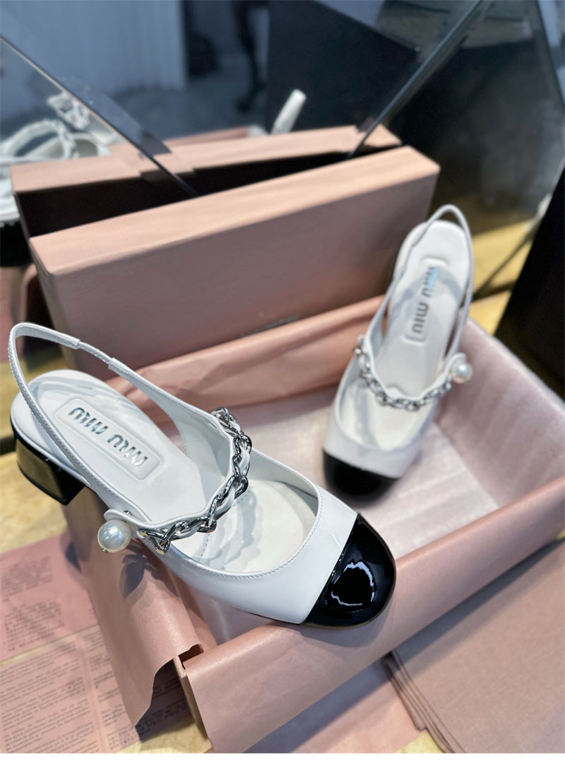 Miu Miu 미우미우 투톤 페이턴트 레더 슬링백 펌프스 레플리카 7번 이미지 - 신발 | 세미샵 레플리카 사이트