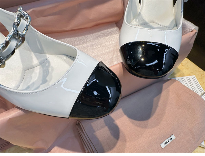 Miu Miu 미우미우 투톤 페이턴트 레더 슬링백 펌프스 레플리카 12번 이미지 - 신발 | 세미샵 레플리카 사이트