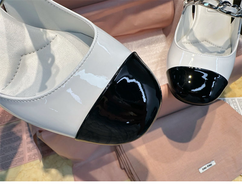 Miu Miu 미우미우 투톤 페이턴트 레더 슬링백 펌프스 레플리카 13번 이미지 - 신발 | 세미샵 레플리카 사이트