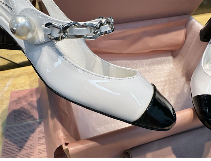 Miu Miu 미우미우 투톤 페이턴트 레더 슬링백 펌프스 레플리카 14번 이미지 - 신발 | 세미샵 레플리카 사이트