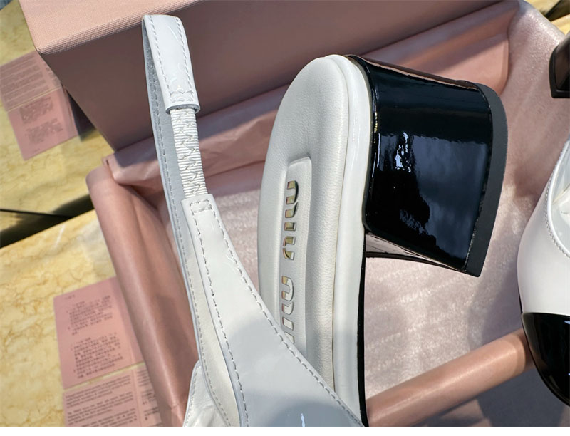 Miu Miu 미우미우 투톤 페이턴트 레더 슬링백 펌프스 레플리카 18번 이미지 - 신발 | 세미샵 레플리카 사이트