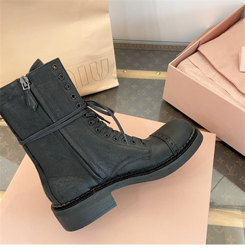 Miu Miu 미우미우 24FW 가죽 레이스 부티 레플리카 21번 이미지 - 신발 | 세미샵 레플리카 사이트