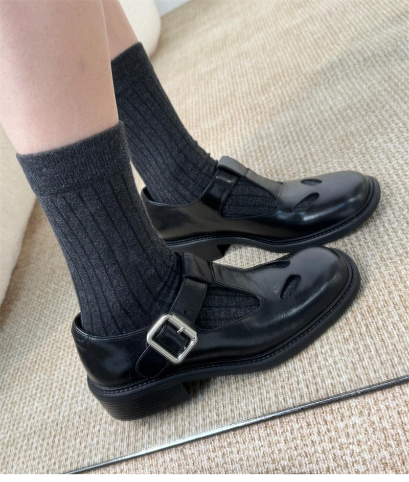 Miu Miu 미우미우 T 버클 메리제인 로퍼 레플리카 2번 이미지 - 신발 | 세미샵 레플리카 사이트