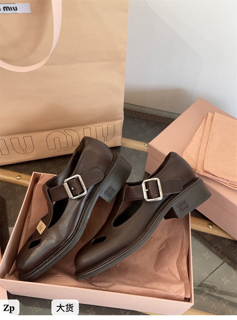 Miu Miu 미우미우 T 버클 메리제인 로퍼 레플리카 17번 이미지 - 신발 | 세미샵 레플리카 사이트