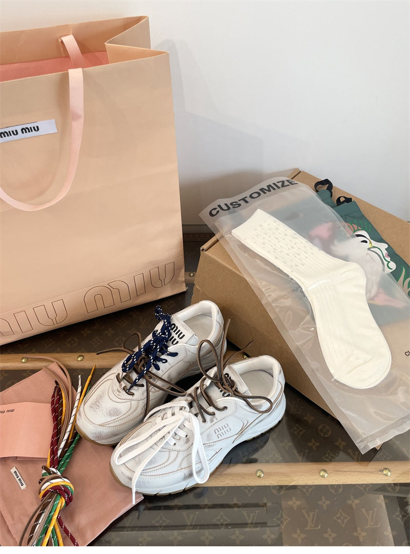 Miu Miu 미우미우 x 뉴발란스 530 SL 스니커즈 레플리카 5번 이미지 - 신발 | 세미샵 레플리카 사이트