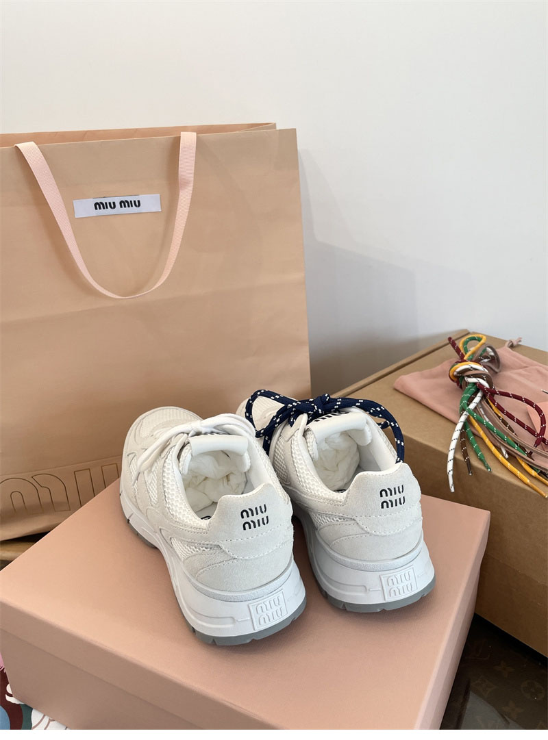 Miu Miu 미우미우 x 뉴발란스 530 SL 스니커즈 레플리카 11번 이미지 - 신발 | 세미샵 레플리카 사이트