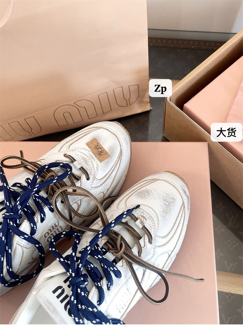 Miu Miu 미우미우 x 뉴발란스 530 SL 스니커즈 레플리카 14번 이미지 - 신발 | 세미샵 레플리카 사이트