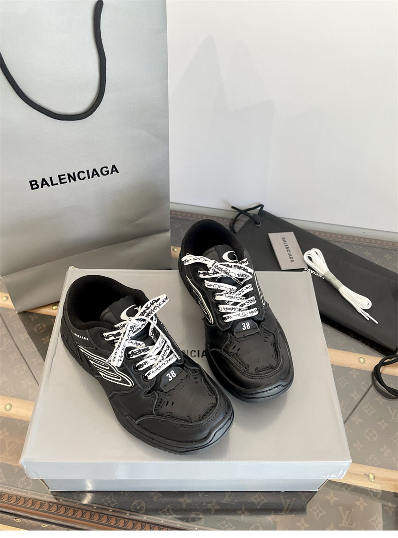 Balenciaga 발렌시아가 햄튼스 원-아웃 스니커즈 레플리카 9번 이미지 - 신발 | 세미샵 레플리카 사이트