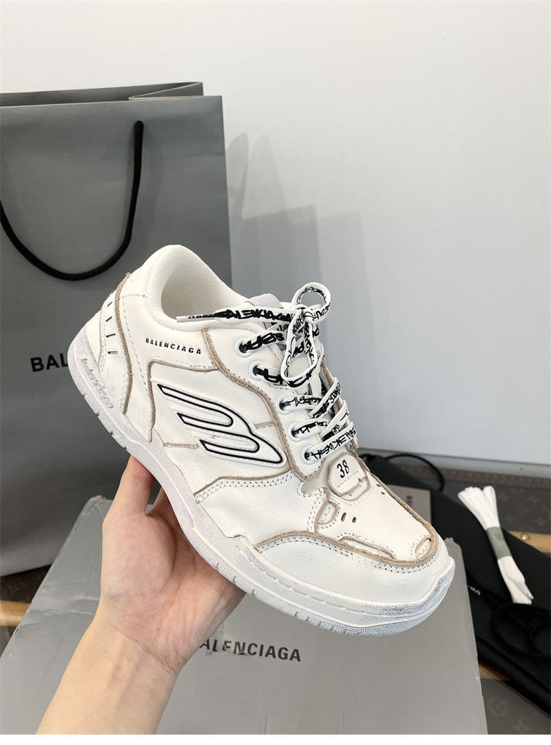 Balenciaga 발렌시아가 햄튼스 원-아웃 스니커즈 레플리카 20번 이미지 - 신발 | 세미샵 레플리카 사이트