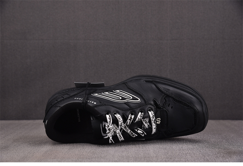 Balenciaga 발렌시아가 햄튼스 원 아웃 스니커즈 블랙 레플리카 4번 이미지 - 신발 | 세미샵 레플리카 사이트