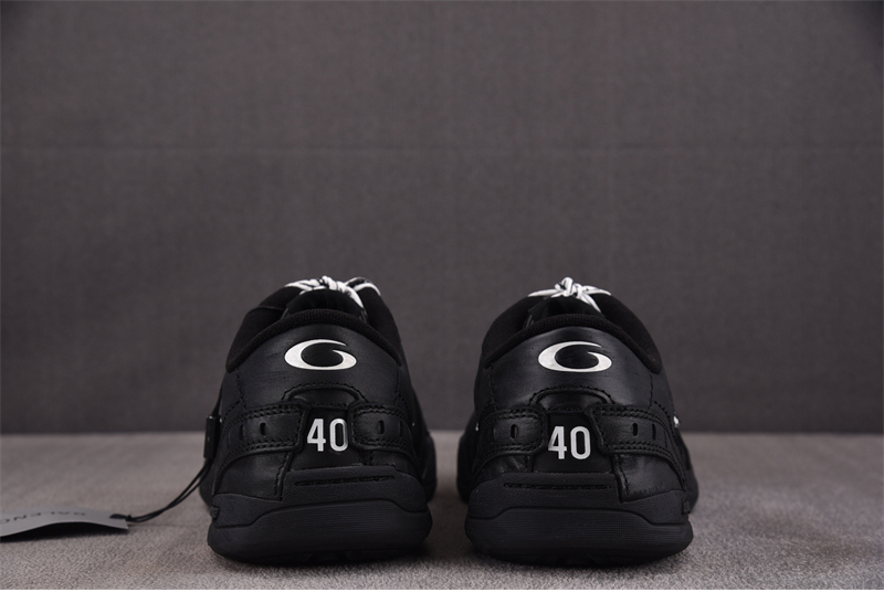 Balenciaga 발렌시아가 햄튼스 원 아웃 스니커즈 블랙 레플리카 6번 이미지 - 신발 | 세미샵 레플리카 사이트