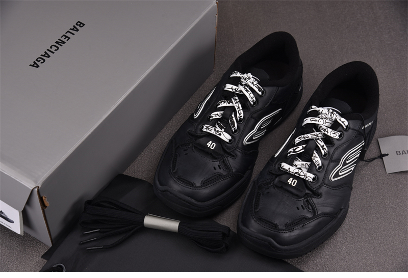 Balenciaga 발렌시아가 햄튼스 원 아웃 스니커즈 블랙 레플리카 8번 이미지 - 신발 | 세미샵 레플리카 사이트