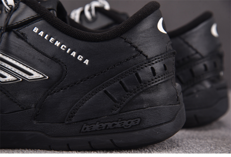 Balenciaga 발렌시아가 햄튼스 원 아웃 스니커즈 블랙 레플리카 14번 이미지 - 신발 | 세미샵 레플리카 사이트