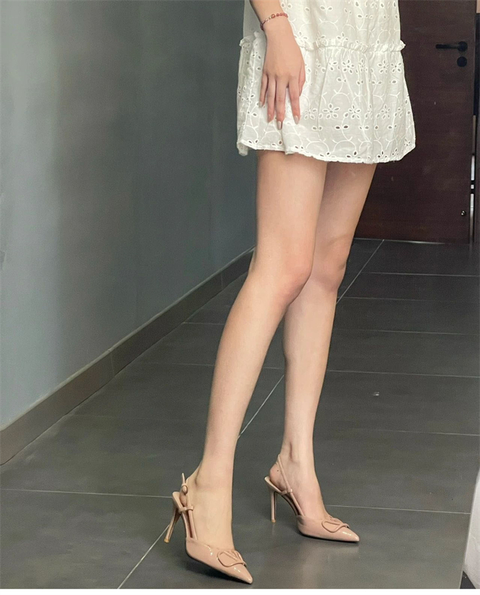 Valentino 발렌티노 가라바니 V로고 힐 펌프스 레플리카 2번 이미지 - 신발 | 세미샵 레플리카 사이트