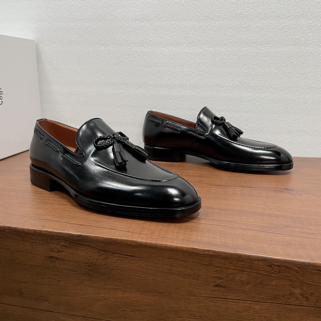 벨루티 벨루티 앤디 브레이디드 레더 테슬 로퍼 레플리카 5번 이미지 - 신발 | 세미샵 레플리카 사이트