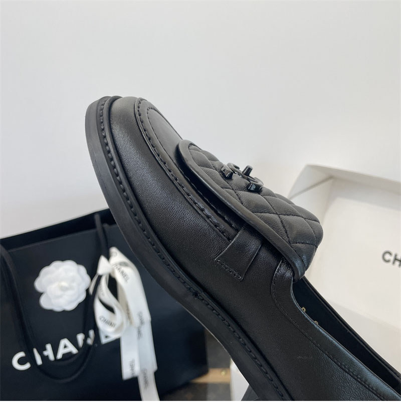샤넬 샤넬 블랙 CC 로고 턴락 퀼팅 로퍼 레플리카 11번 이미지 - 신발 | 세미샵 레플리카 사이트
